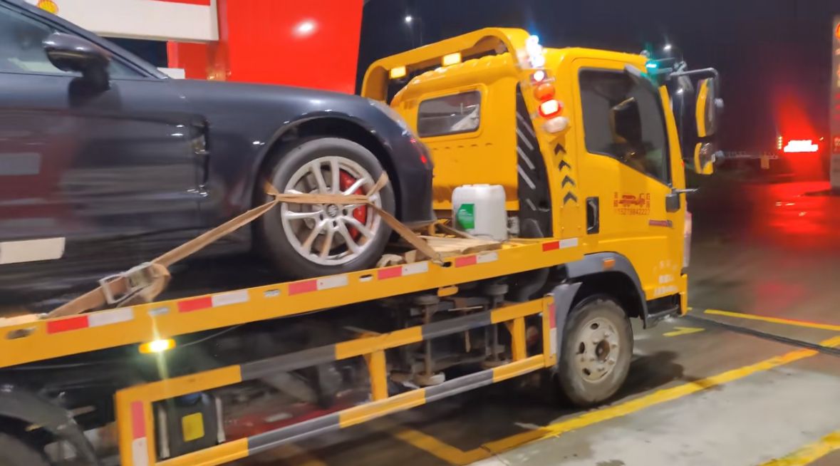 邵阳行车途中遇到突发状况该如何呼叫道路救援？